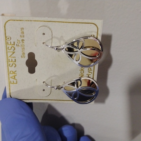 Polished Gold Tone Plate, Silver tone Filigree design Teardrop Earrings - Women - Picture 7 of 9